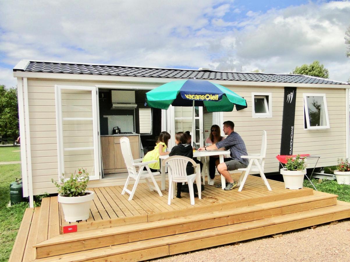 Camping Aux Rives Du Soleil Pont-de-Vaux Luaran gambar