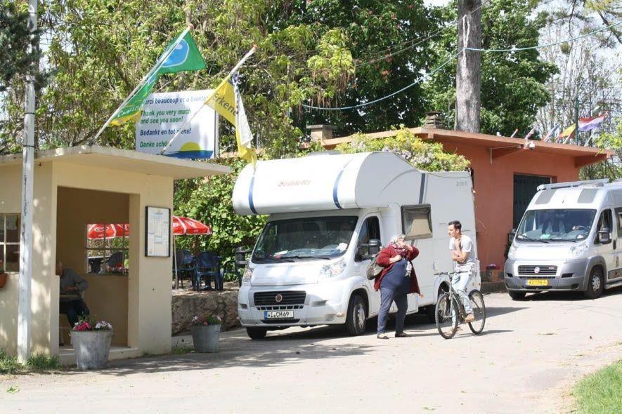 Camping Aux Rives Du Soleil Pont-de-Vaux Luaran gambar