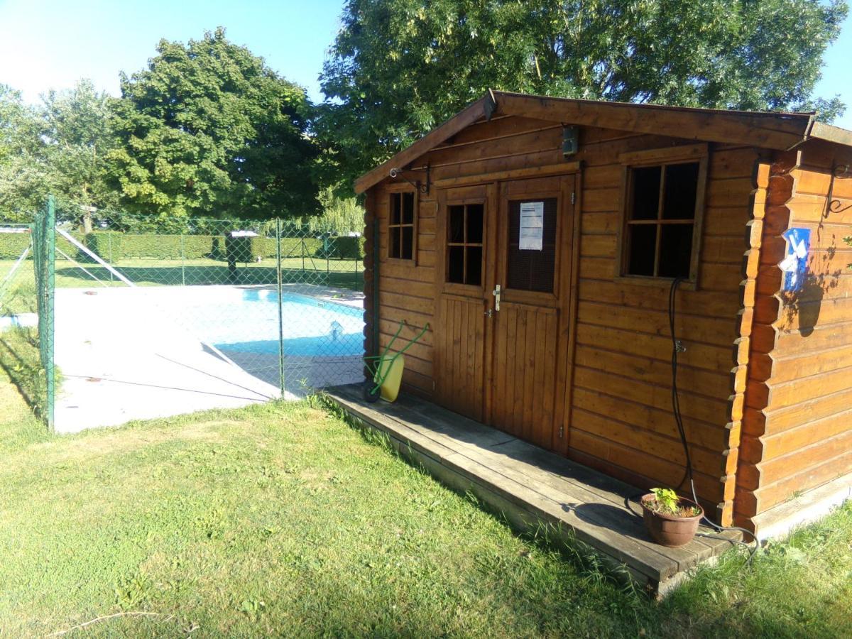 Camping Aux Rives Du Soleil Pont-de-Vaux Luaran gambar